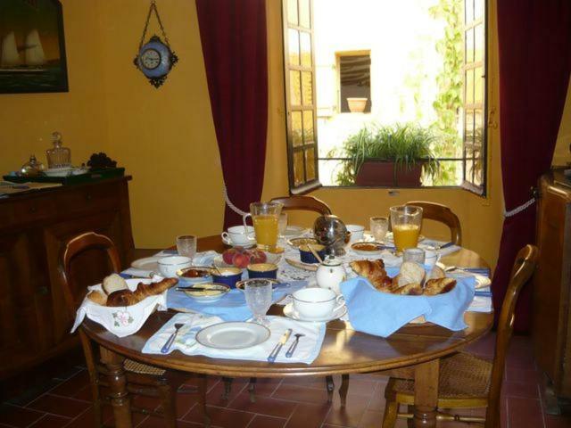 Le Pra De Pe Bed and Breakfast Cotignac Eksteriør billede